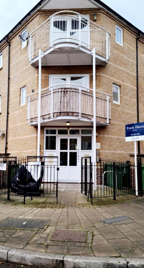 1 Bed Apartment, Peckham Rye ロンドン エクステリア 写真